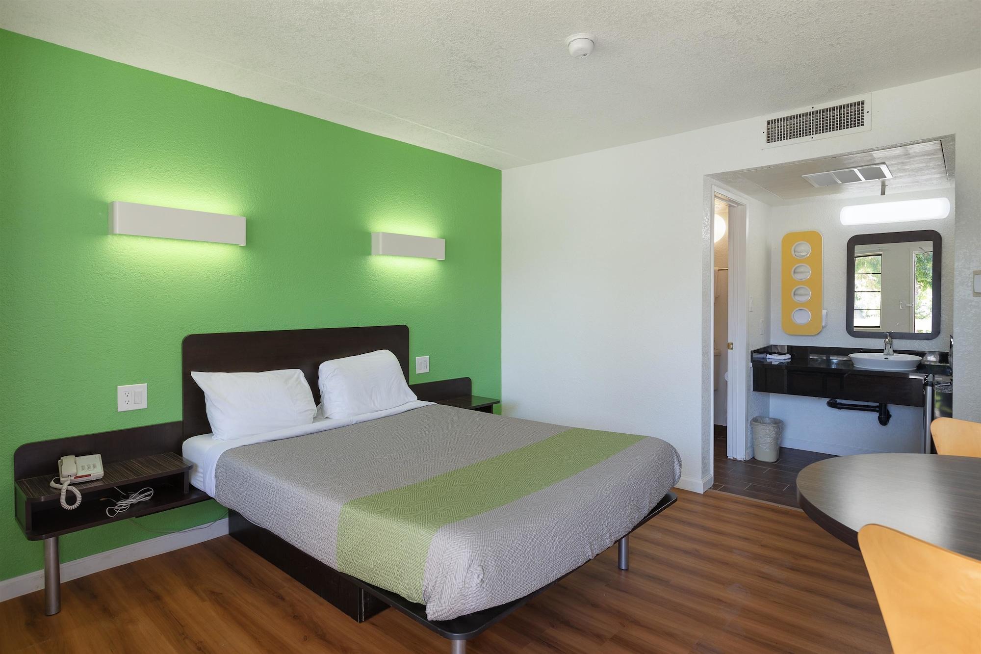 Hotel 6-barstow, Ca Barstow