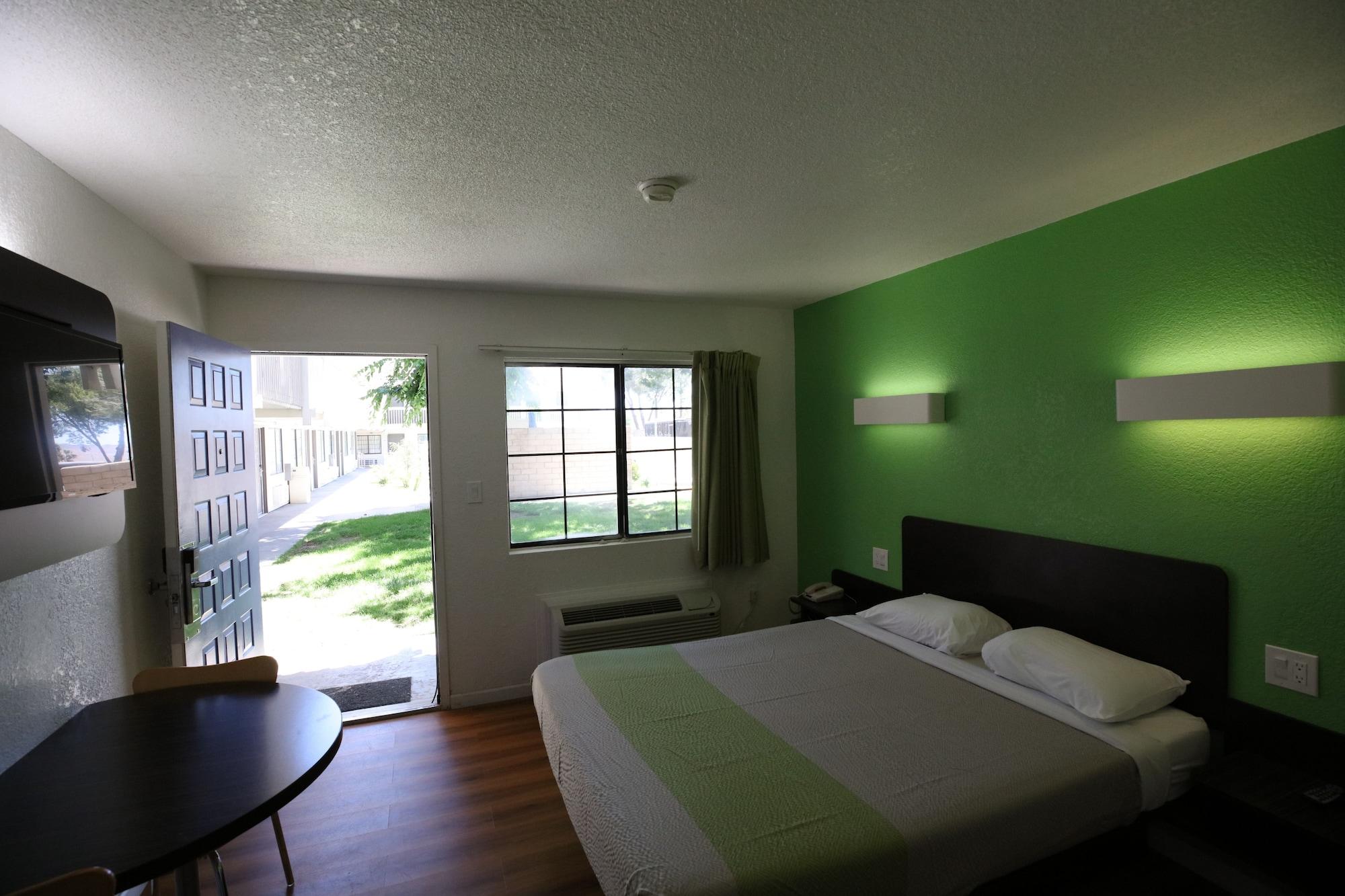 Hotel 6-barstow, Ca Barstow