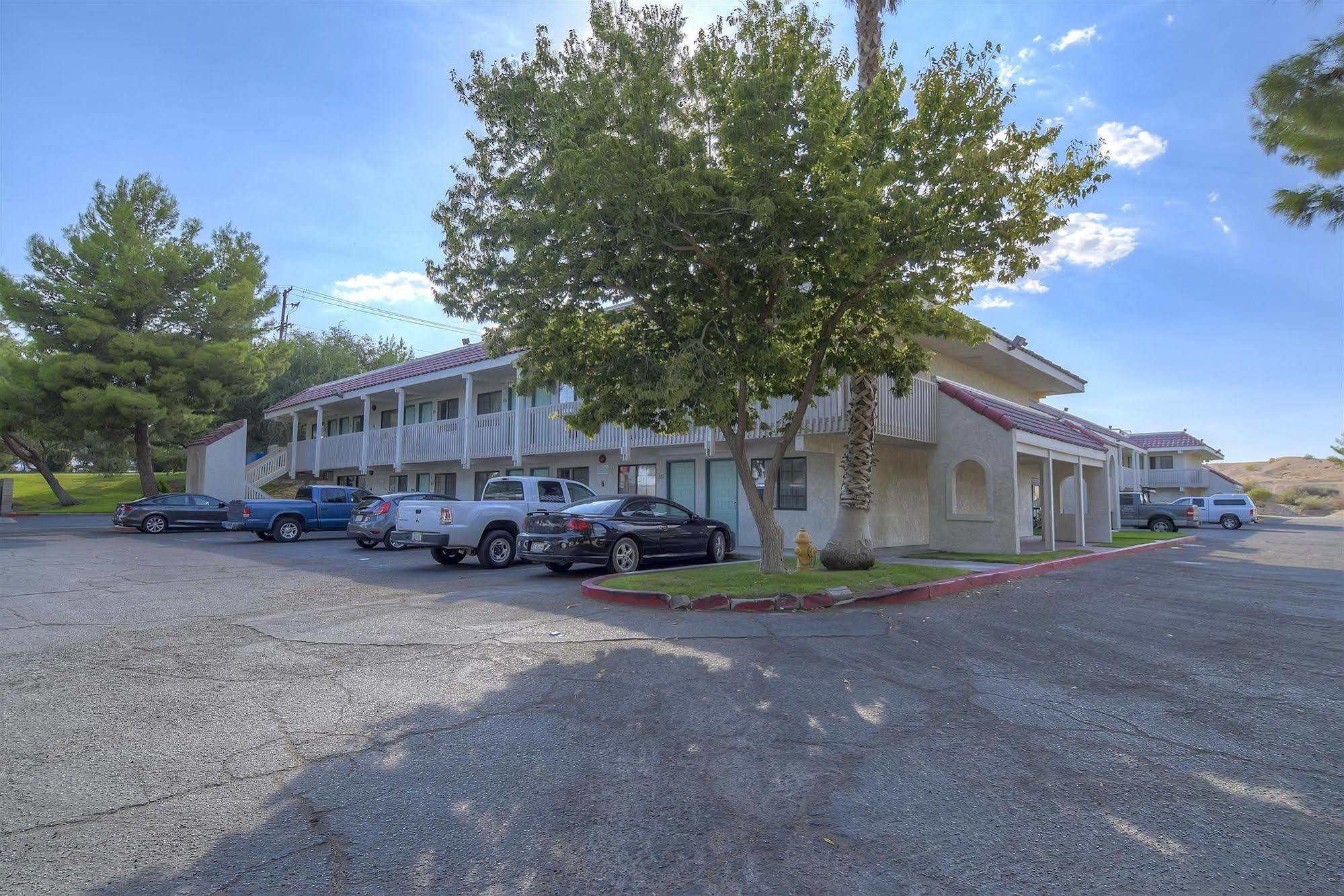 Hotel 6-barstow, Ca