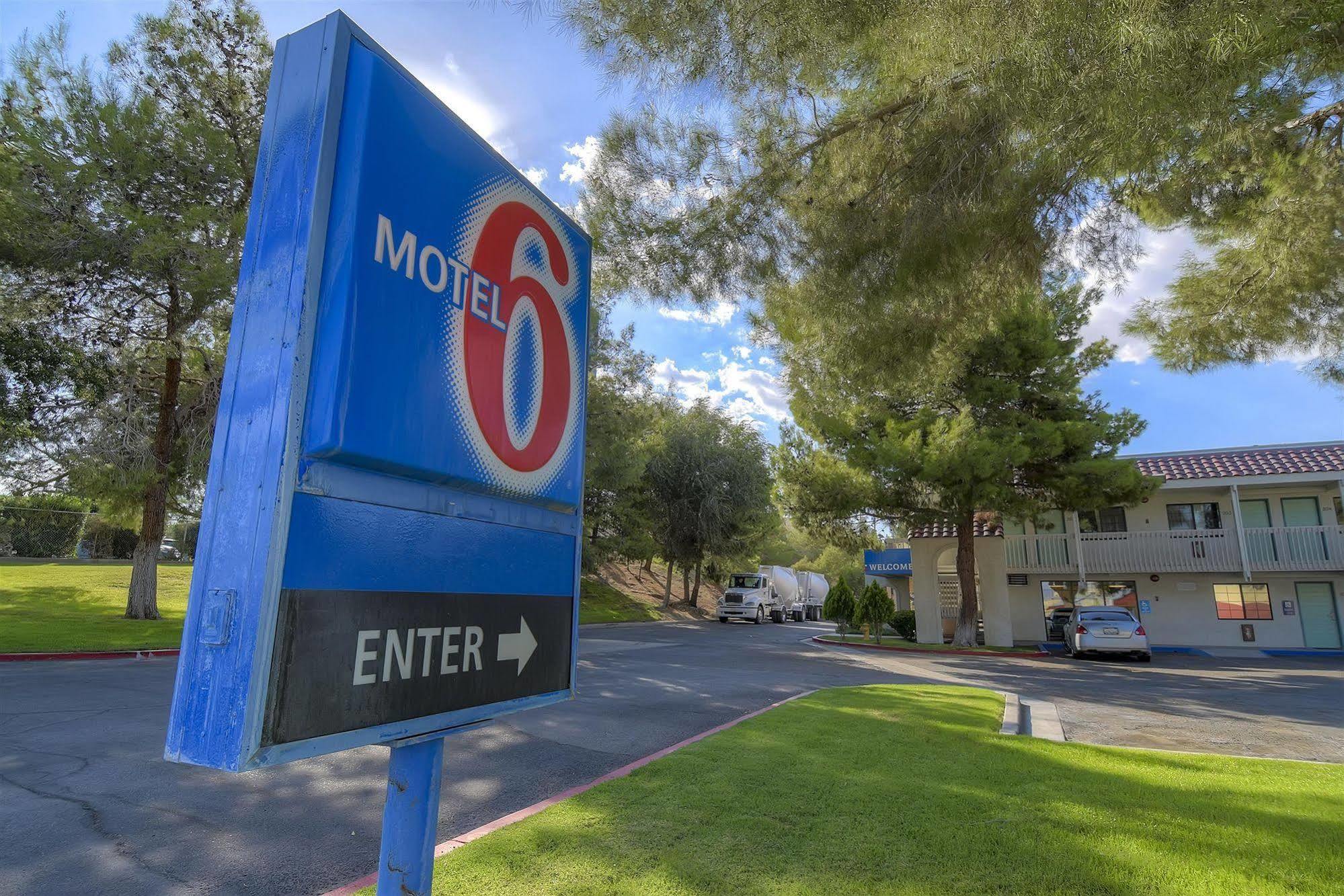 6-barstow, Ca 2*